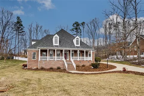 637 Anns Ct, Asheboro, NC 27205
