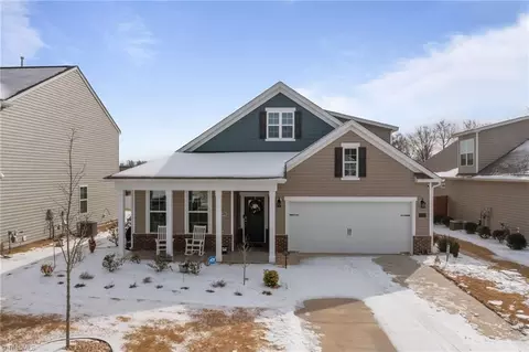 6524 Grogan Hill Rd, Whitsett, NC 27377