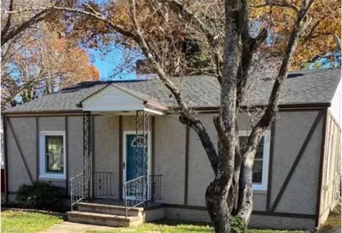 805 Wilson St, Reidsville, NC 27320