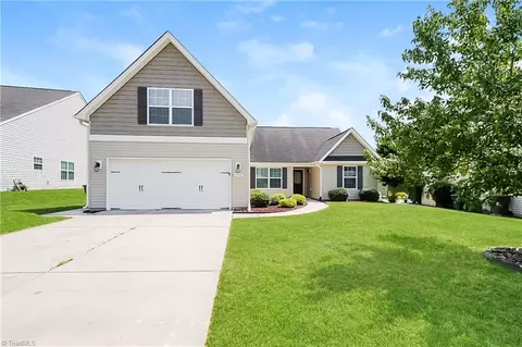 3518 Long Run Dr, Greensboro, NC 27405