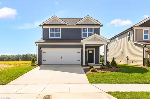 1715 Creekline Dr, Kernersville, NC 27284