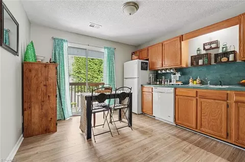 Kitchen - 416 Westbrook Ct, Archdale, NC 27263 photo 2 of 2