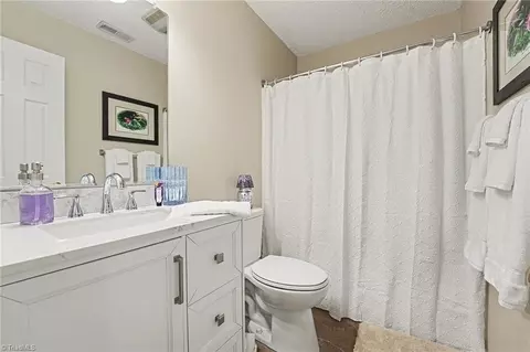 Bath - 416 Westbrook Ct, Archdale, NC 27263 photo 1 of 2