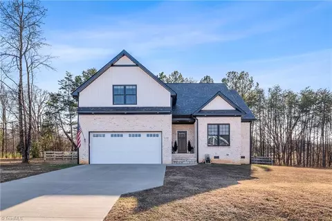 112 Yount Rd, Eden, NC 27288