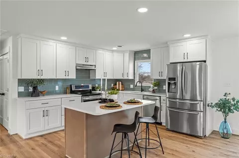Kitchen - 3856 Azalea Ln, Trinity, NC 27370 photo 3 of 7