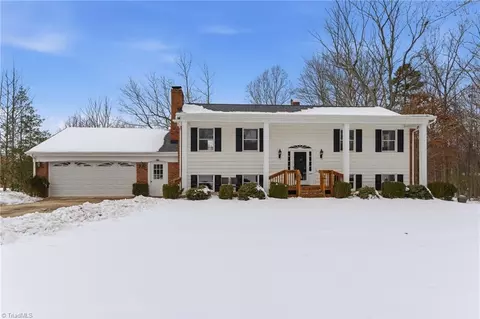 1870 Pope Ln, Kernersville, NC 27284