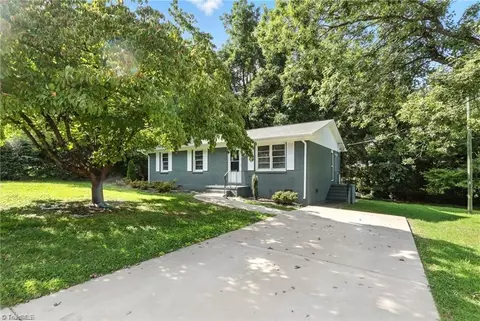 304 Roanoke St, Reidsville, NC 27320