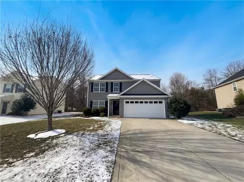 2518 Macleod St, Burlington, NC 27217