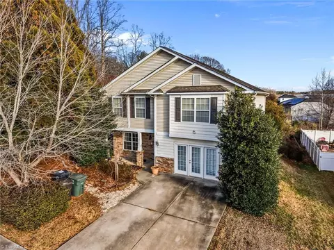 2601 Blueslate St, Greensboro, NC 27406