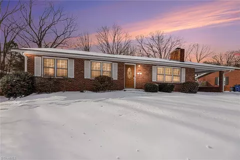 1348 Waybridge Ln, Winston Salem, NC 27103