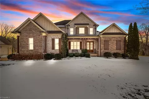 8609 Scoggins Rd, Oak Ridge, NC 27310
