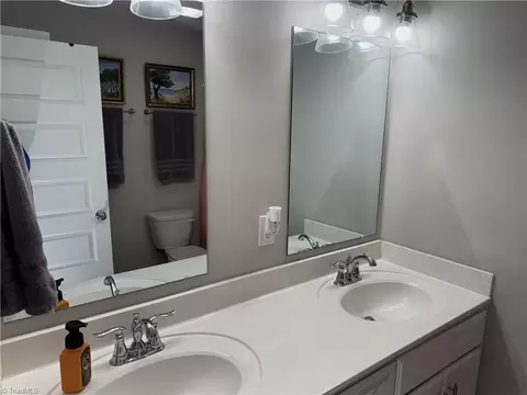 Bath - 5880 Oak Knoll Dr, Trinity, NC 27370 photo 2 of 2