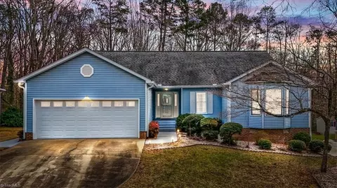 3200 Hickory Ridge Dr, Winston Salem, NC 27127