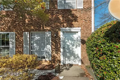 1311 W Meadowview Rd #H, Greensboro, NC 27403
