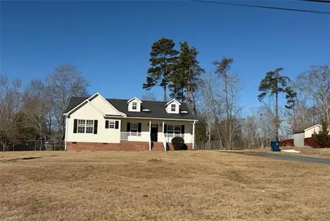 4377 Fox St, Randleman, NC 27317