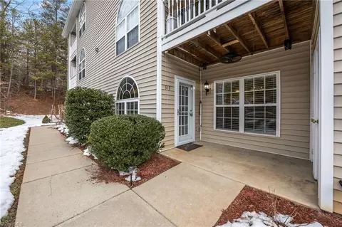 313 Mill Pond Dr, Winston Salem, NC 27106