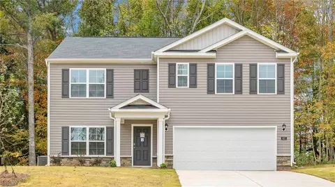 522 Wheelcrest Ct, Winston Salem, NC 27107