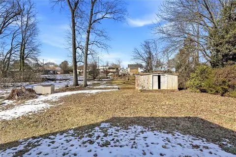 Exterior - 206 Paramount St, High Point, NC 27262 photo 7 of 7