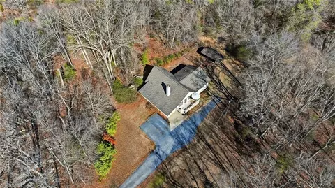8015 Us Highway 64 E, Thomasville, NC 27360