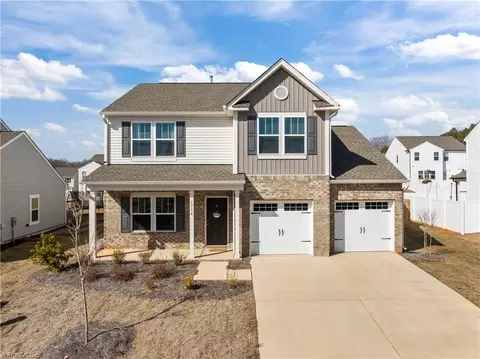 1714 Eagle View Dr, Kernersville, NC 27284