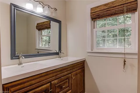 Bath - 122 Pine St, King, NC 27021 photo 4 of 4