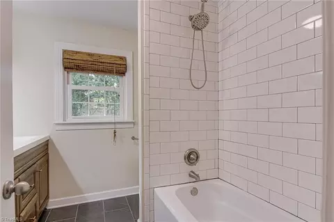 Bath - 122 Pine St, King, NC 27021 photo 3 of 4