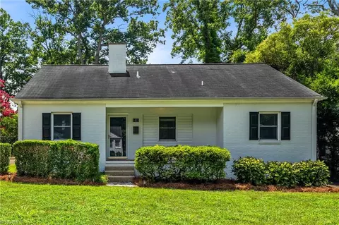 1415 Seminole Dr, Greensboro, NC 27408