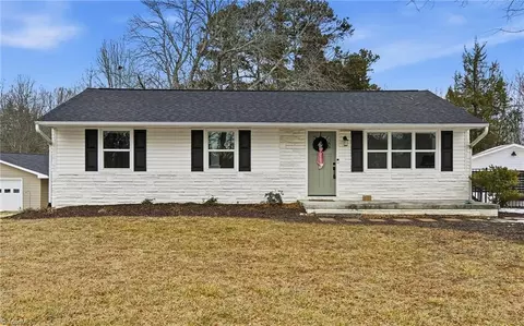 5604 Bunch Rd, Oak Ridge, NC 27310