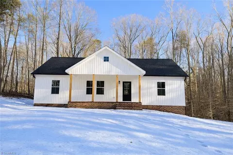 639 Georgetown Rd, Winston Salem, NC 27107