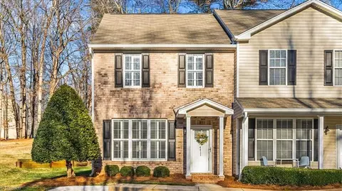 4411 Baylor St, Greensboro, NC 27455