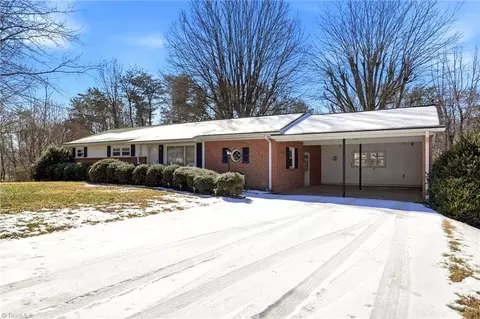 134 Grady Rd, Reidsville, NC 27320