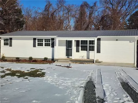 1065 Power Dam Rd, Walnut Cove, NC 27052