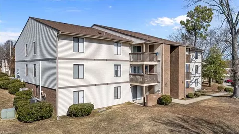 1700 Hamilton St N #F, High Point, NC 27262