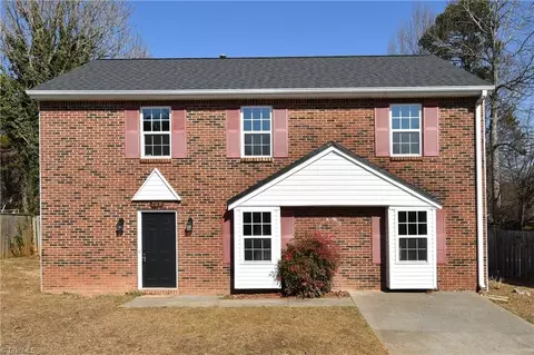 709 Pilgrim Ford Ct, Clemmons, NC 27012