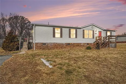 1160 Sandy Cross Rd, Reidsville, NC 27320
