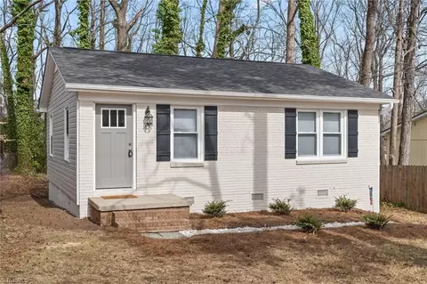 417 Moffitt Dr, High Point, NC 27265