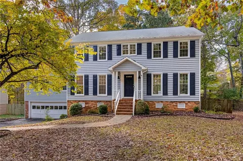 5090 Cobblestone Rd, Winston Salem, NC 27106