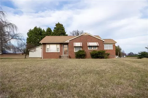 310 Fred Sink Rd, Winston Salem, NC 27107