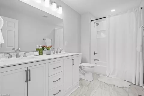 Bath - 5920 Loop Rd, Clemmons, NC 27012 photo 3 of 3