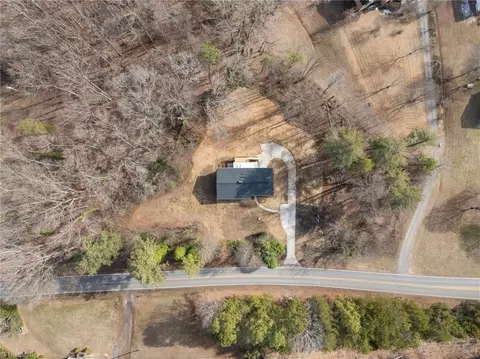 View/Area - 5920 Loop Rd, Clemmons, NC 27012 photo 2 of 4