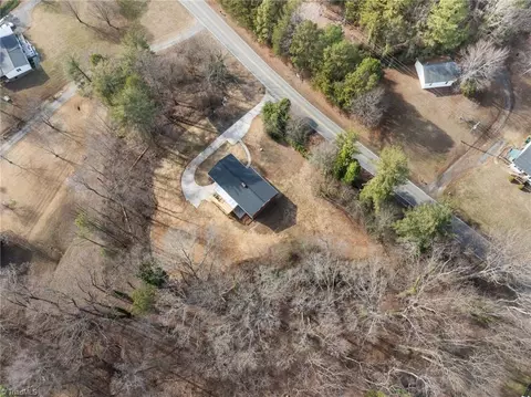 View/Area - 5920 Loop Rd, Clemmons, NC 27012 photo 3 of 4