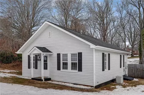 507 Washington St, Mayodan, NC 27027