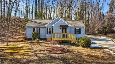 531 Elm St N, Asheboro, NC 27203