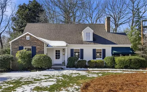 2032 Sussex Ln, Winston Salem, NC 27104