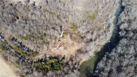 747 Chandler Rd, Dobson, NC 27017 photo 9