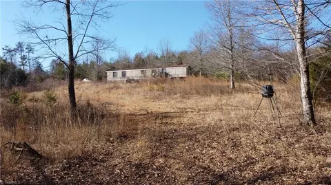 747 Chandler Rd, Dobson, NC 27017 photo 20