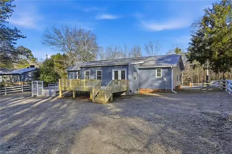 Exterior - 5127 Sylvan Trl, Trinity, NC 27370 photo 7 of 9