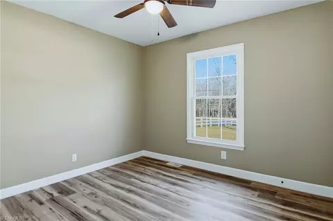 Bedroom - 5127 Sylvan Trl, Trinity, NC 27370 photo 3 of 7