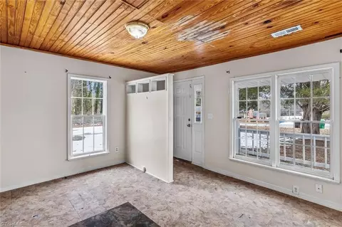 Living - 600 Hendrix St, High Point, NC 27260 photo 1 of 2