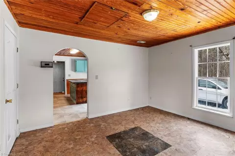 Living - 600 Hendrix St, High Point, NC 27260 photo 2 of 2